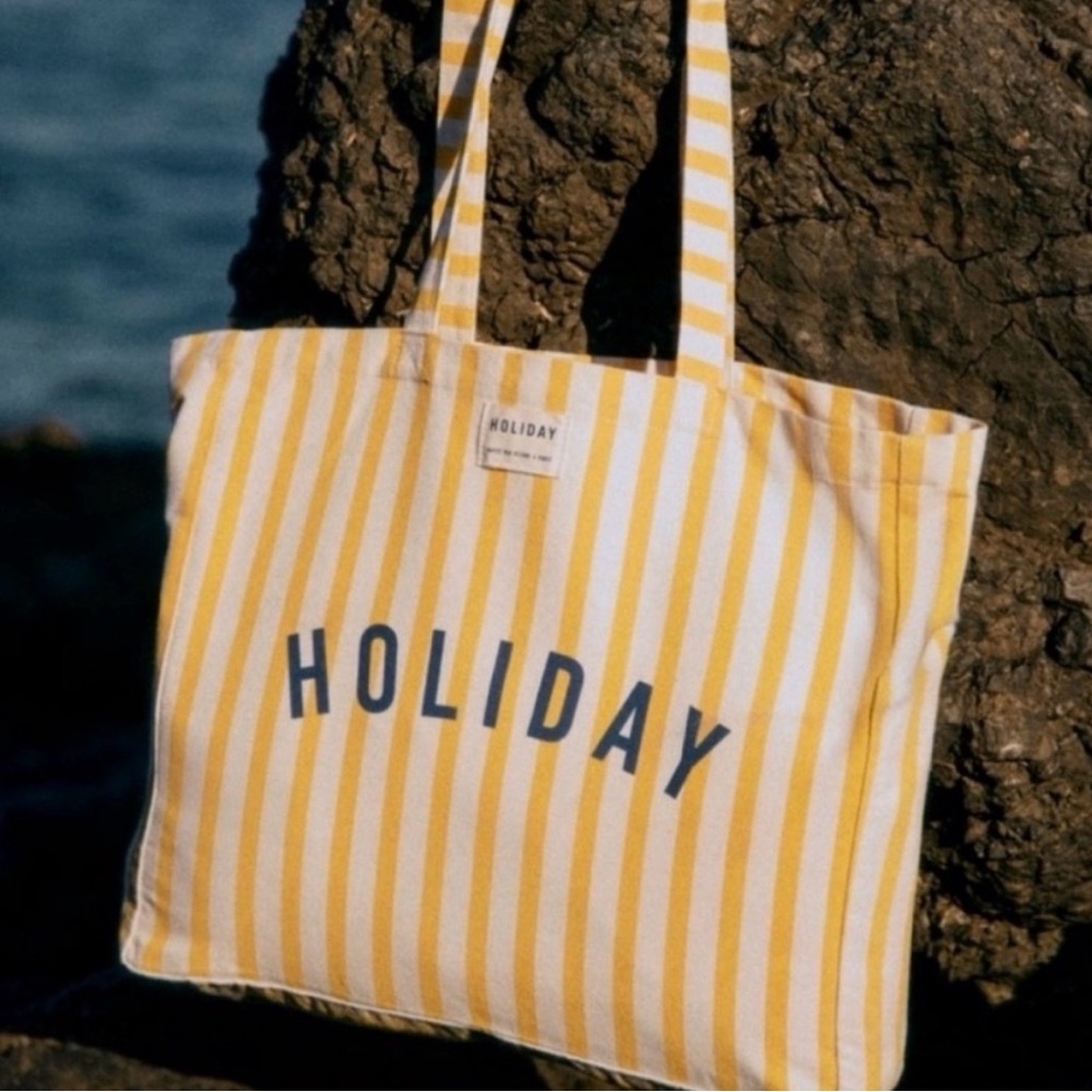 Sezane x Holiday tote, new